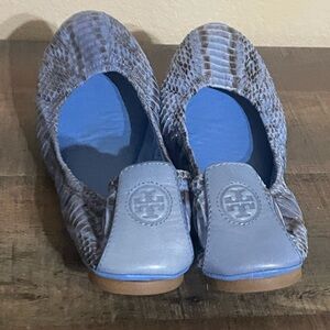 Tory Burch Eddie Watersnake in light blue ballet flats women’s size 8m.